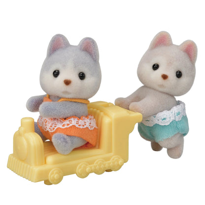 Sylvanian Families - Husky Twins-Yarrawonga Fun and Games